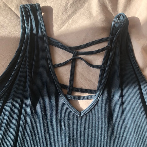 AE Ribbed Tank Top (M) - Picture 3 of 4
